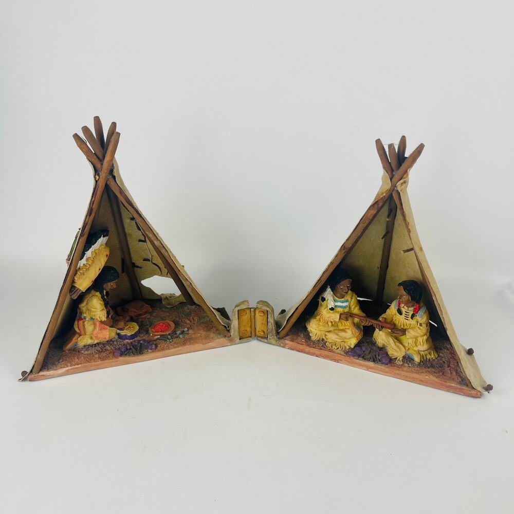 Vintage Native American Plains Indian Teepee Opens Cooking Decor 9 1/2" H